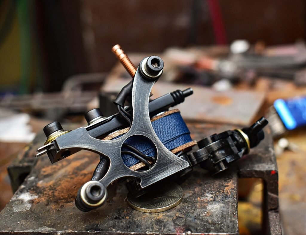 Deluxe Black Rustic Plated