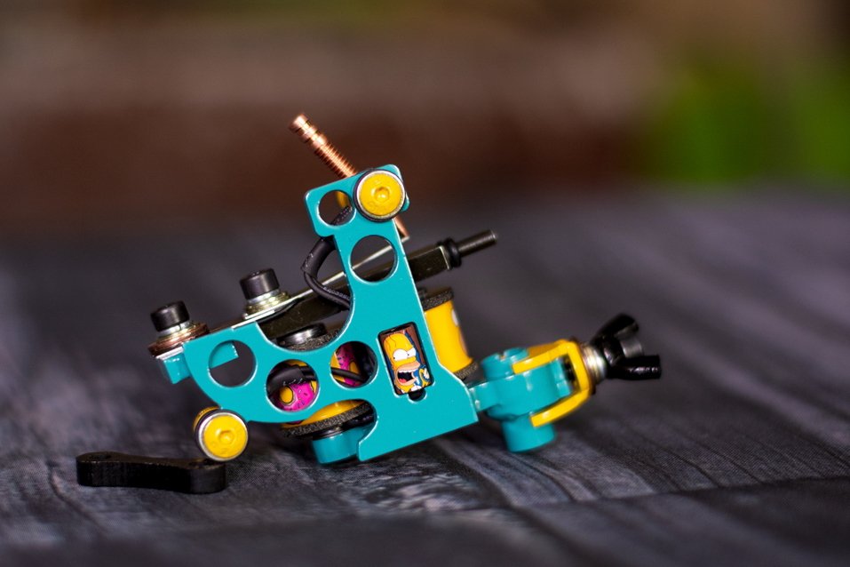Turquoise-Yellow: Powder Coat Paint