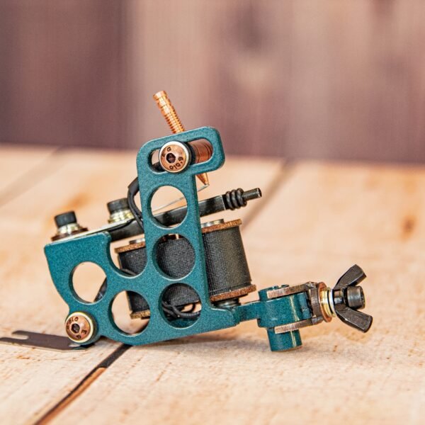 Handmade coil tattoo machine