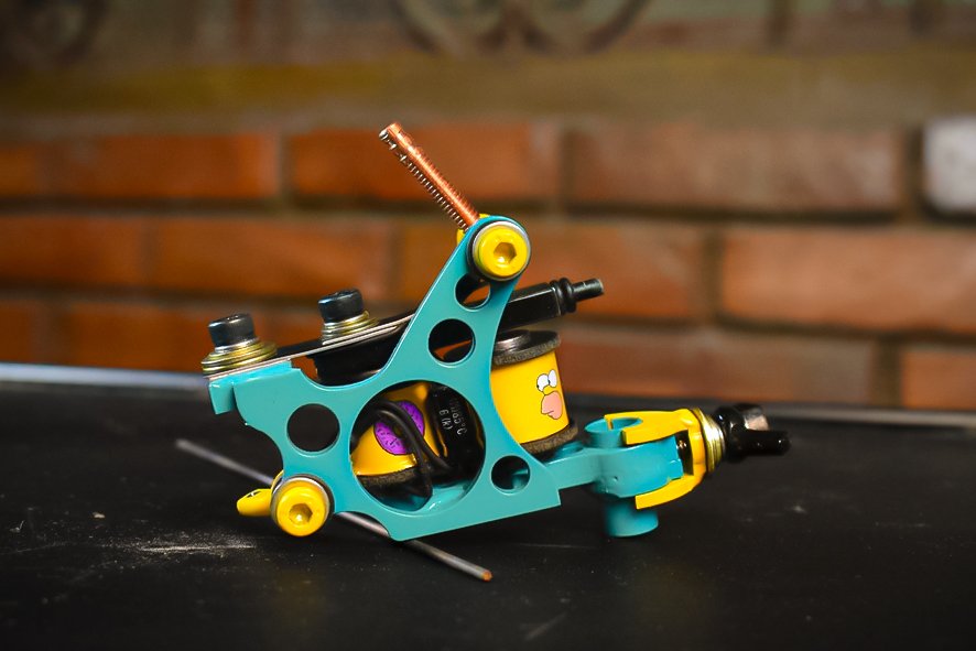 Turquoise-Yellow: Powder Coat Paint